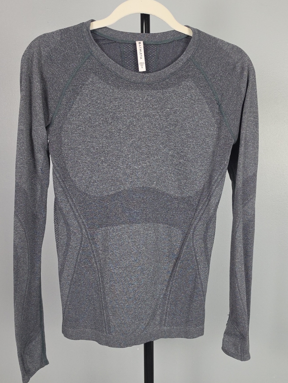Athleta Charcoal Gray Momentum Seamless Long Sleeve Top -Size S